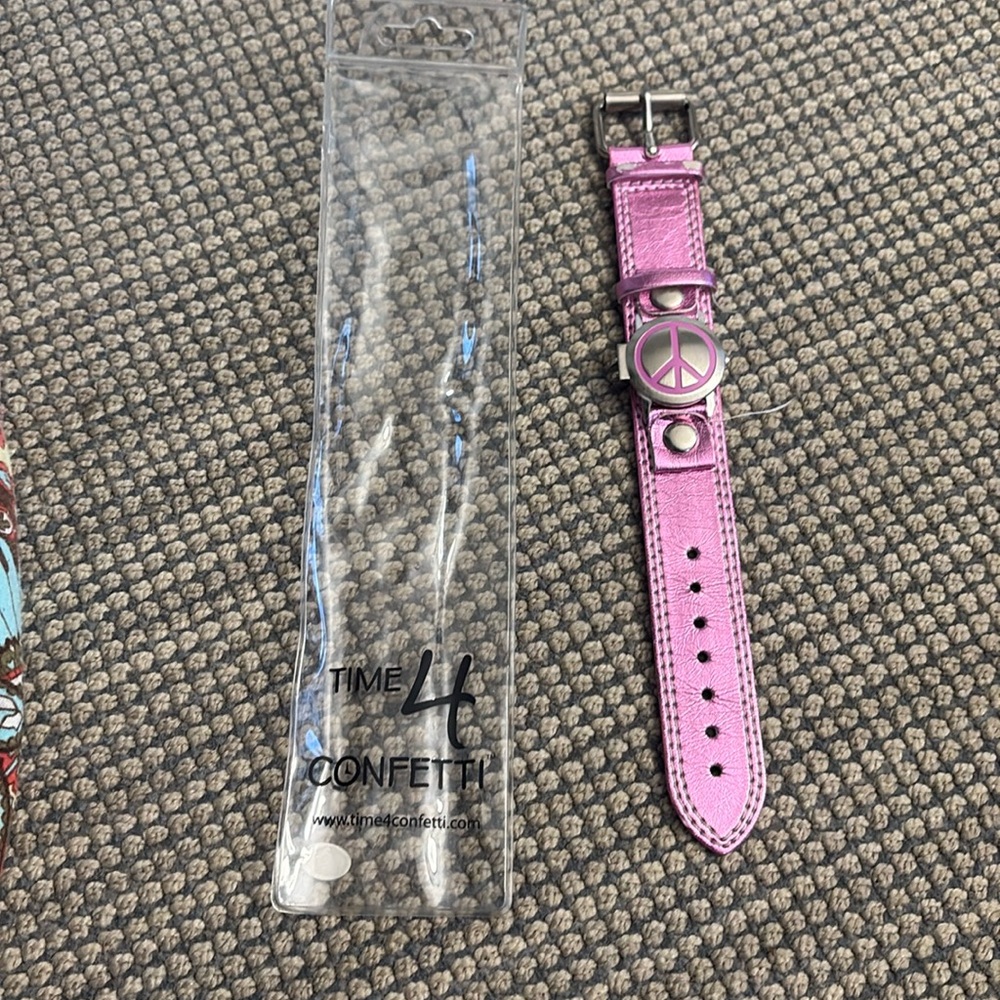 Girls watch